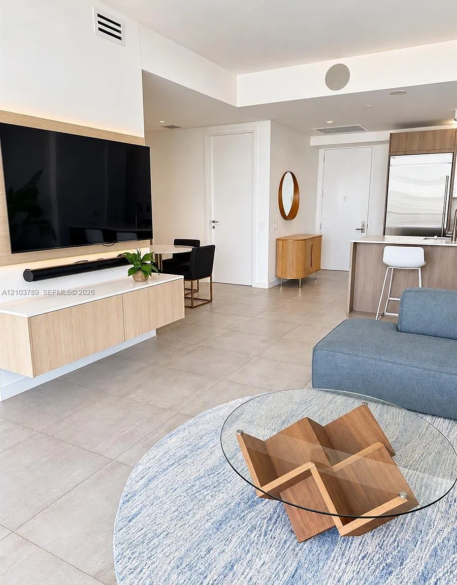 Brickellhouse Condo — Photo 1