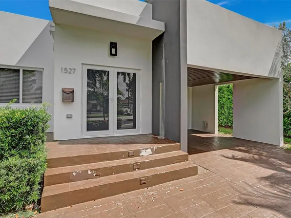 1527 Moffett St, Hollywood, FL 33020