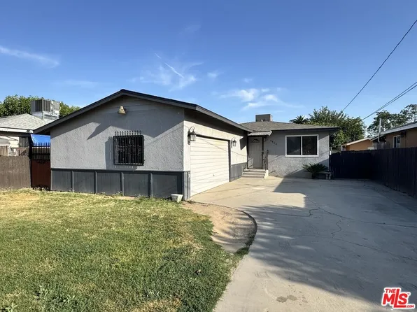 4825 Mayfair Ct, Bakersfield, CA 93307