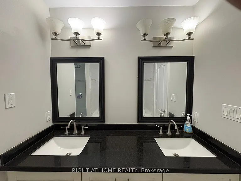 338 Ashbury Rd — Photo 20