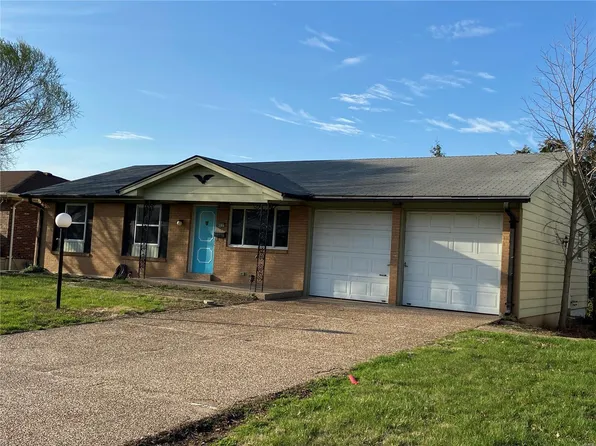 6837 Delma Dr, Saint Louis, MO 63123