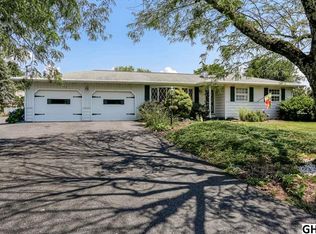 9 Longview Dr, Mechanicsburg, PA 17050