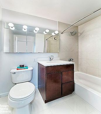 5th image of 333 E 45th St APT 7F