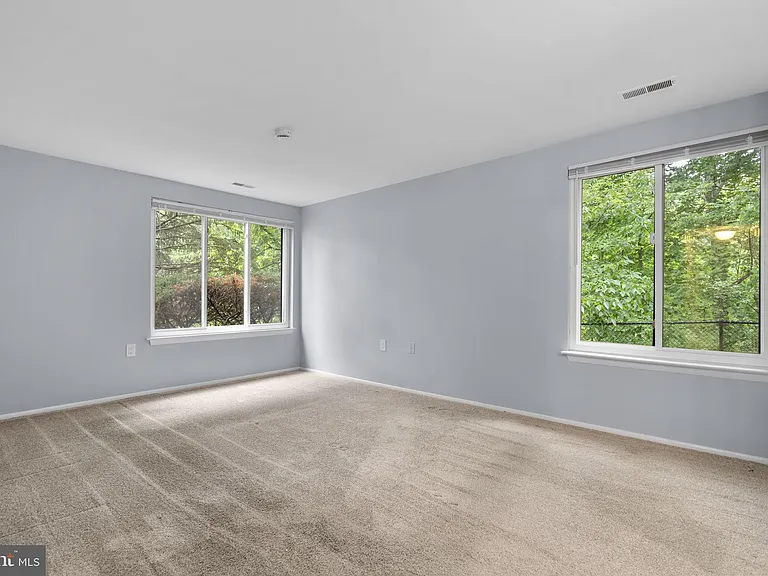 18050 Chalet Dr #14103 — Photo 19