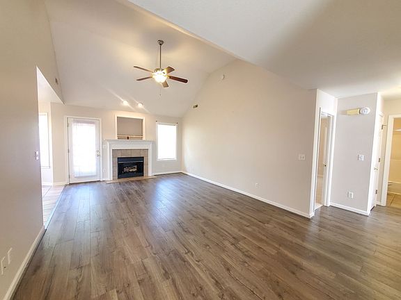 3rd image of 1126 Fuller Glen Cir