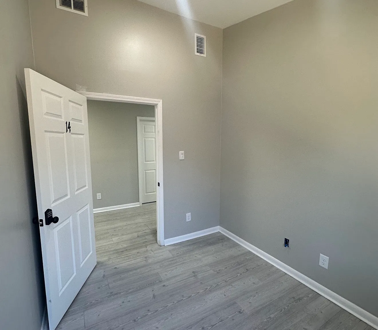 912 Convent Avenue Unit 14 - 14 — Photo 2