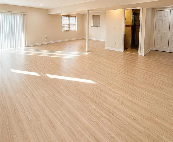 217 Van Buren St — Photo 16