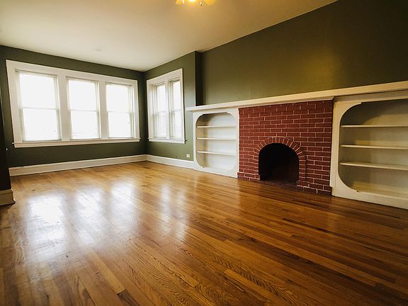 3rd image of 2513 W Gunnison St #3