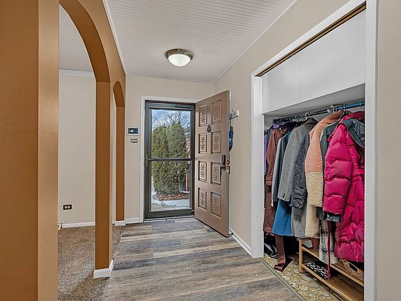 4th image of 15601 Ridgeland Ave