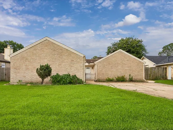 810 Halewood Dr, Houston, TX 77062