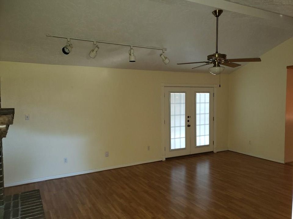 1st image of 12223 Brookvalley Dr