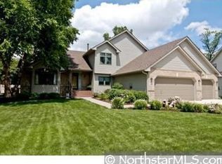1405 Horseshoe Cir, Eagan, MN 55122