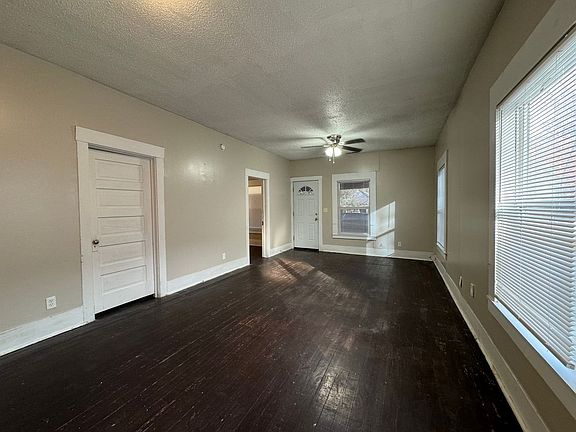 2nd image of 1511 S Hydraulic Ave