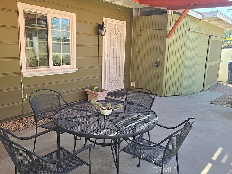 422 Bond St #2 — Photo 11