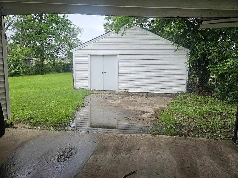 463 Glenview St — Photo 8