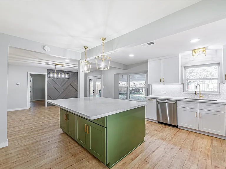 8518 Cedel Dr — Photo 13
