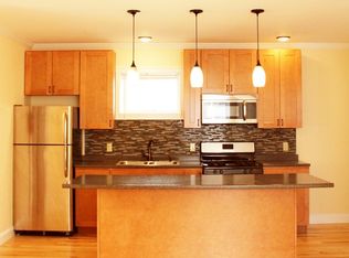 158 North St APT H, Burlington, VT 05401
