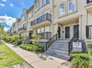 118 Finch Ave W #34, Toronto, ON M2N7G2