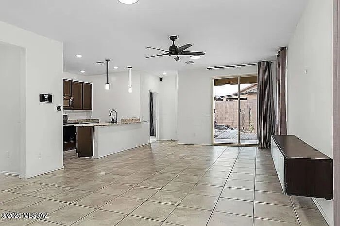1st image of 870 W Calle Tikal