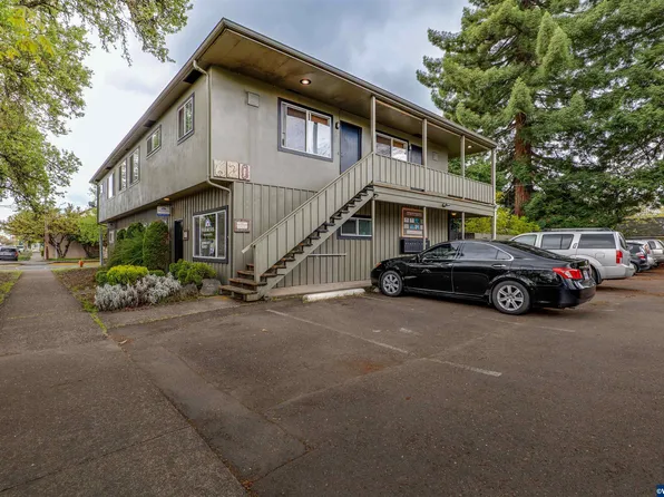 620 NW Van Buren Ave, Corvallis, OR 97330