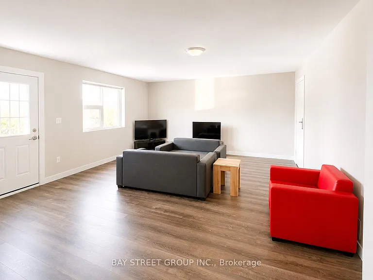 288 Albert St #217 — Photo 4