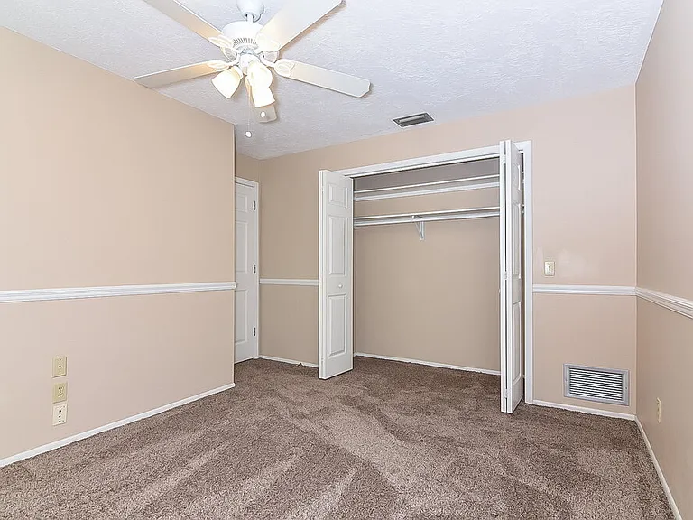 4138 Macaulay Ln — Photo 11