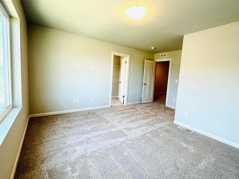 8269 SE Leafhopper St — Photo 32