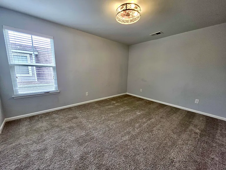 110 Nolin Rd — Photo 22