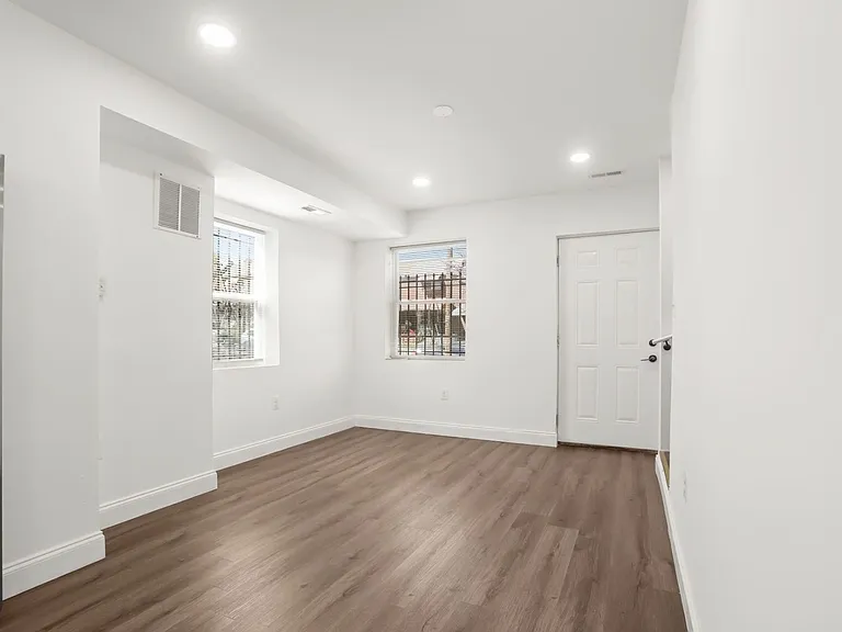 3817 Saint Margaret St #1 — Photo 5