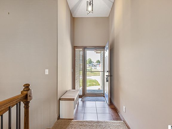 2nd image of 2302 Kara Dr