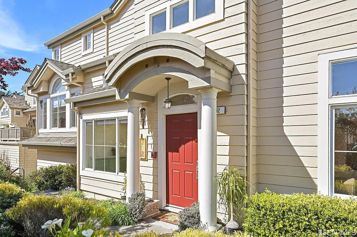 92 Patrick Way photo 1