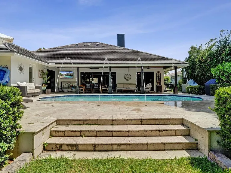 5569 Wind Drift Ln — Photo 15