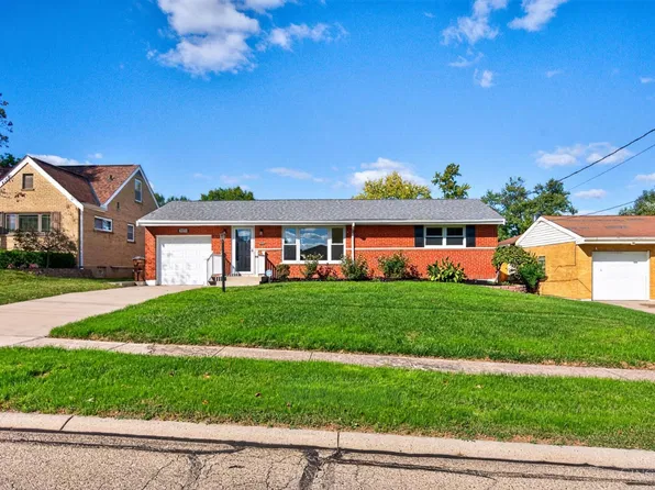 3494 Oakmeadow Ln, Cincinnati, OH 45239