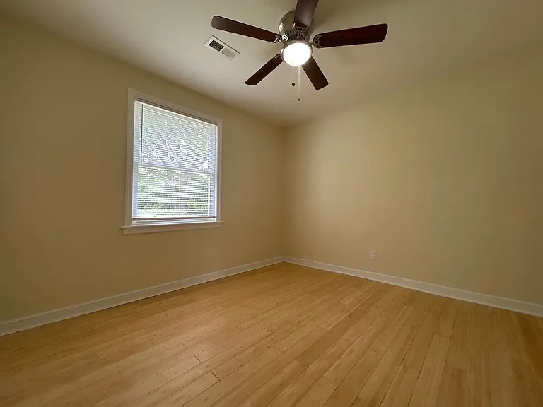999 Seminole Dr #A & B — Photo 16