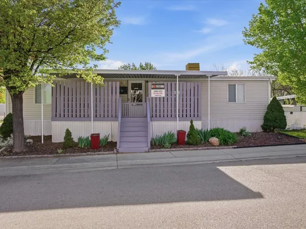 244 Crescent Pkwy #206, Sandy, UT 84070