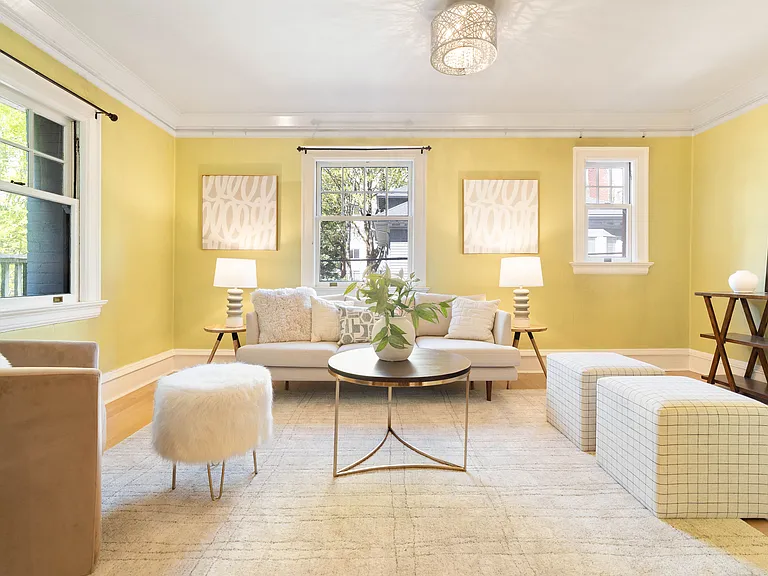 118 NW King Ave #21 — Photo 1