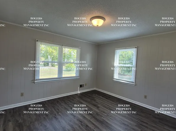 109 Kibler Ct, Lexington, SC 29073