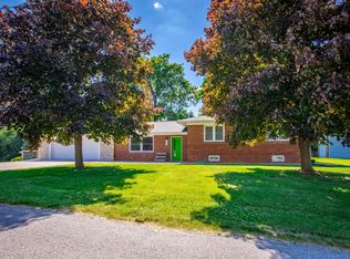 1418 Buell St, Muscatine, IA 52761