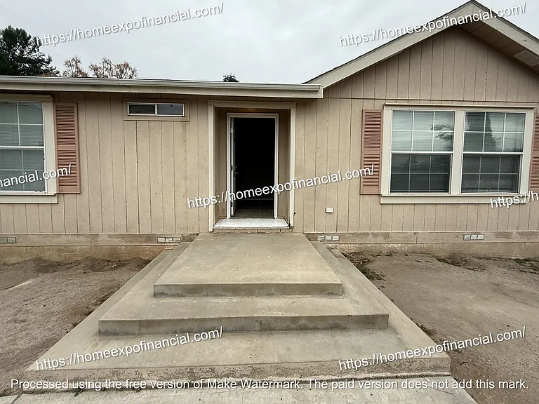 26590 Franklin Ave — Photo 7