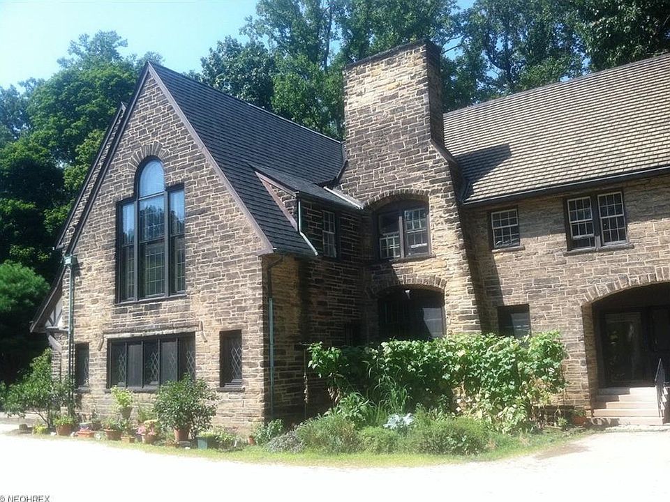 291 Corning Dr, Bratenahl, OH 44108 Zillow