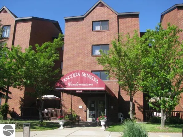 5951 N Skeel Ave Unit 407, Oscoda, MI 48750