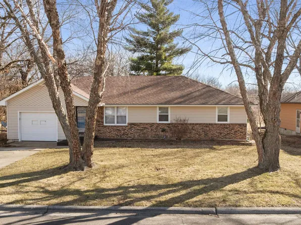 1305 S Madison Ave, Sedalia, MO 65301