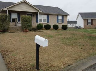 1049 Chucker Ct, Clarksville, TN 37042