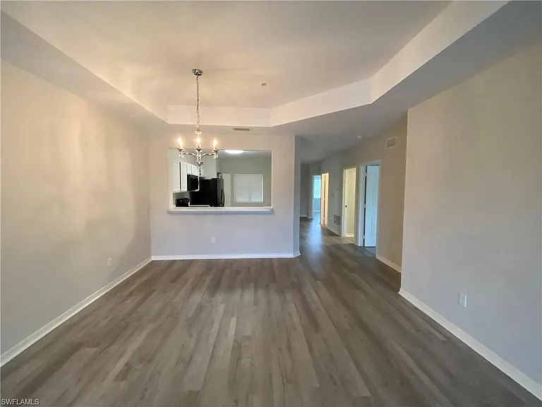 10010 Maddox Ln #315 — Photo 5
