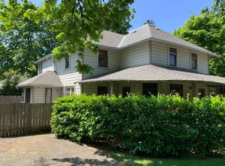 694 W 10th Ave APT 1, Eugene, OR 97402