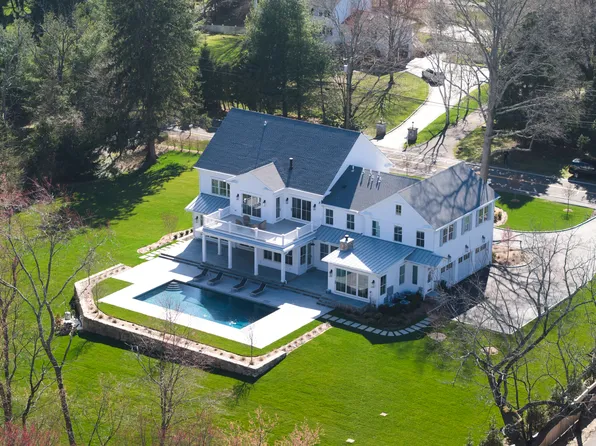 39 Maple Avenue South, Westport, CT 06880