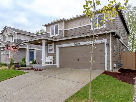 3rd image of 2724 11th Ave NW