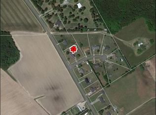 3041 New Hope Rd, La Grange, NC 28551