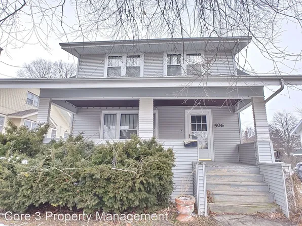 506 University Ave, Bloomington, IL 61701