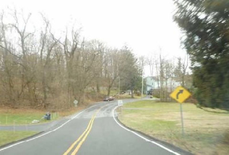 1917 Cedar Top Rd, Reading, PA 19607 Zillow